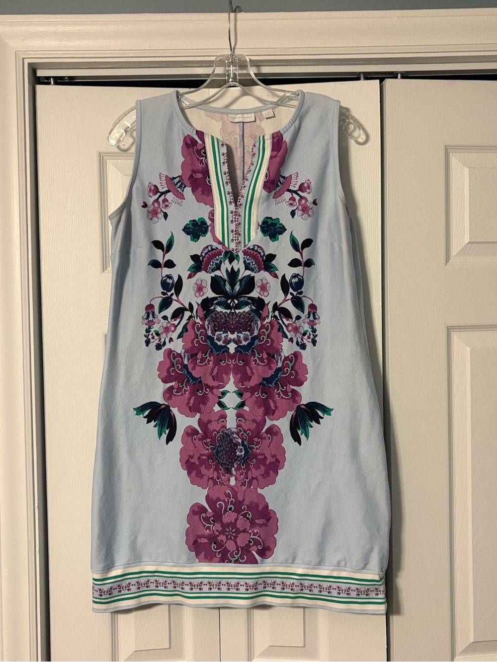 New York & Company Light Blue Sleeveless Dress with Purple Floral Motif